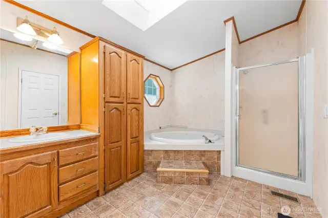 Primary bath