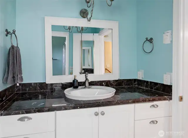 Full Guest Bathroom.