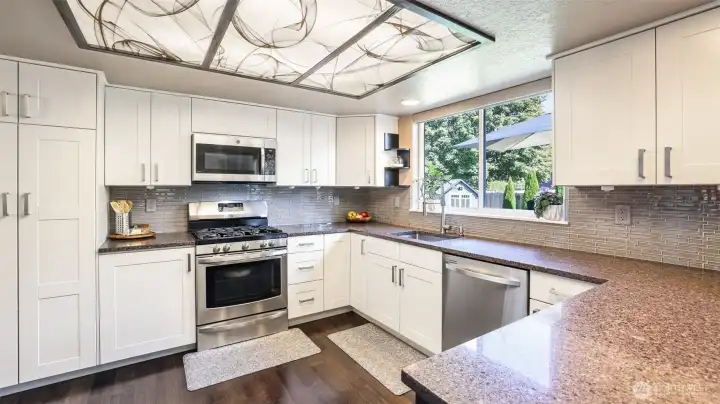 from quick bites to gourmet meals, this kitchen is ready for it all.