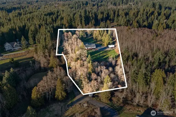 Perfect location if you want privacy but only 10 min to I-5.