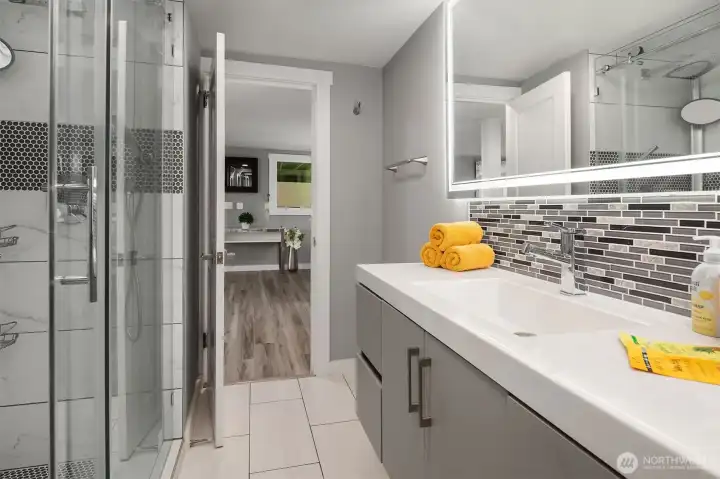 3/4 updated bath on main level.