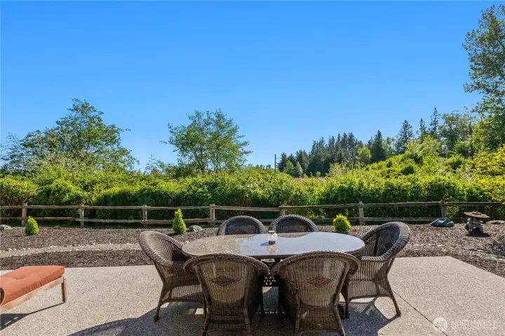 Oversized Patio for Entertaining