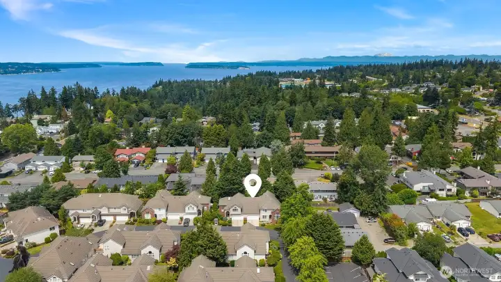 Aerial photo facing North.