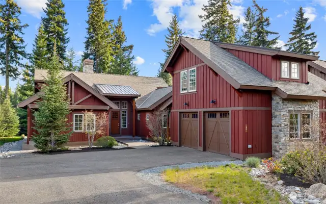 Gorgeous craftsman home in Prospectors Reach at Suncadia.