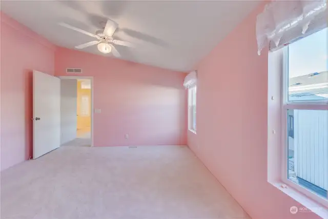 Primary Bedroom VS
