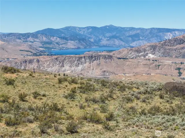 BIG VIEWS OF THE LAKE!