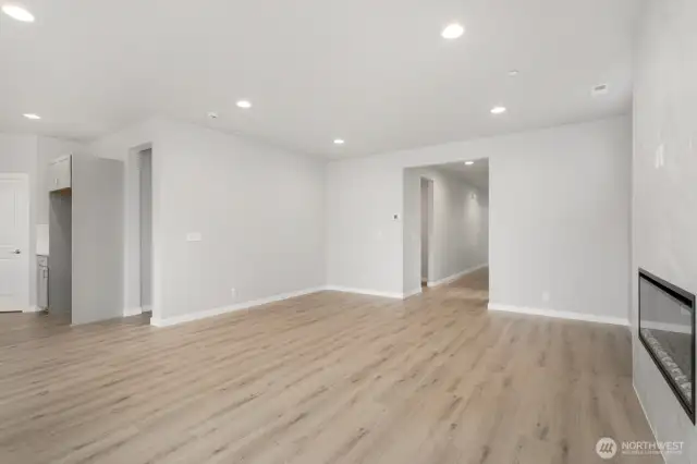 Pics are of same plan. Colors and finishes may vary. See Site Agent for details.