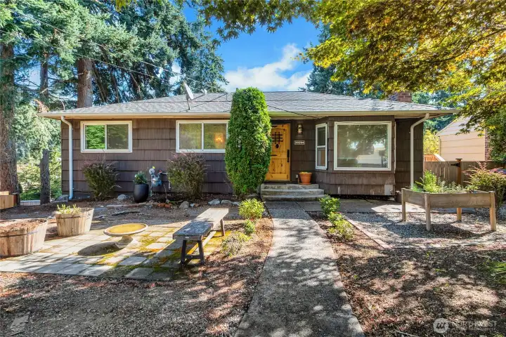 Welcome Home to   20204 9th Ave S