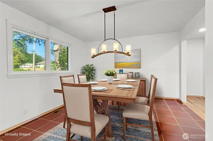 Dining Area (Virtually Staged)
