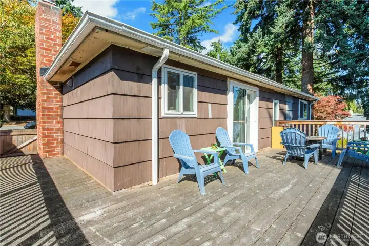 Wrap around deck with Mt Rainier View
