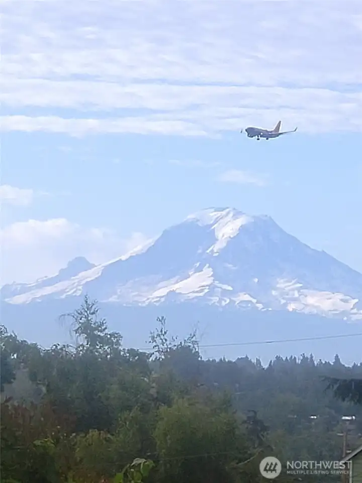 Mt Rainier View from back deck