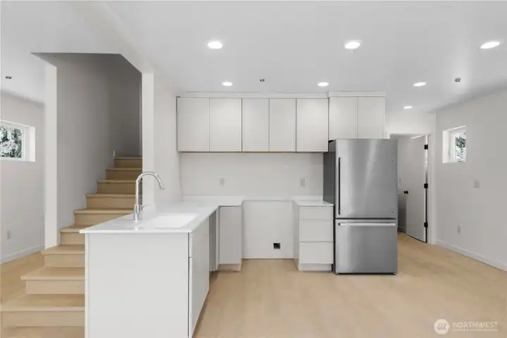 Appliances to be installed prior to closing