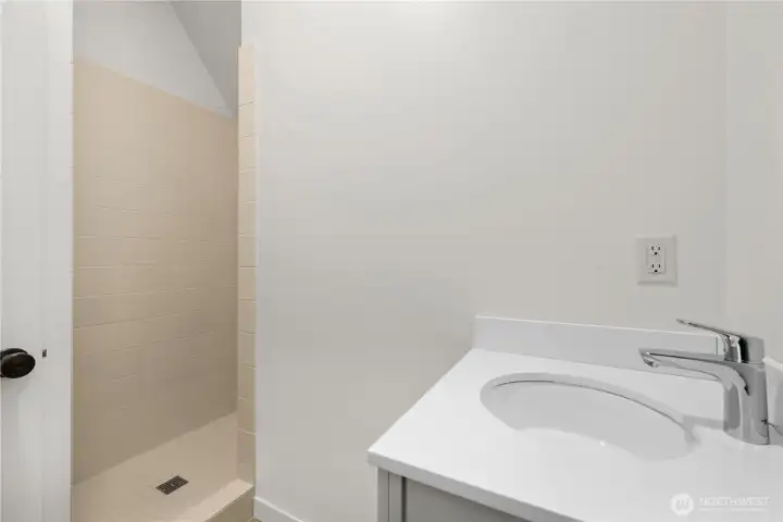 Bathroom mirror to be installed prior to closing