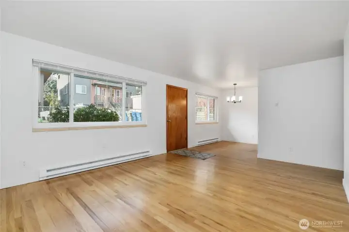 Apartment 3:  Spacious            1 bedroom, 1 bath