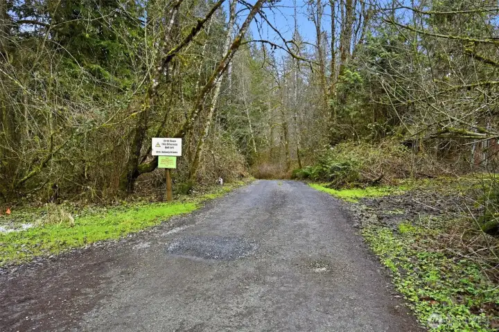 Go Right on Private Driveway, left is 237th AVE NE and Right is NE 190th st go down that way.