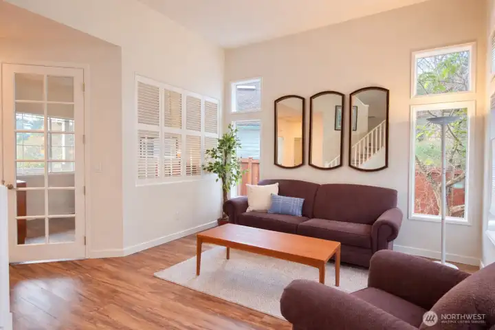 Room to the left flex room, an office or guest room.