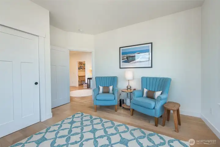 Guest Rm 2 - SW of Home