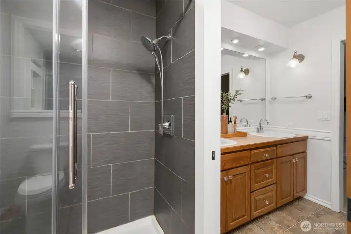 Note: Tile shower.