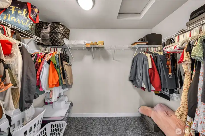 Walk in closet Walk in closet