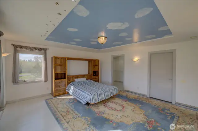 Primary suite, with bath and walk in closet