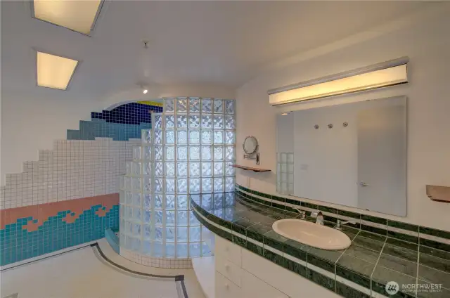 Primary Suite Bathroom