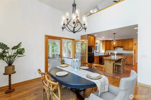 Dining room.
