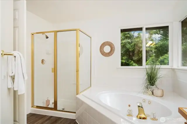 Luxurious 5-piece en-suite