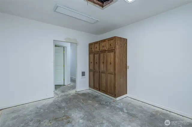 What would you do with this fun bonus room?
