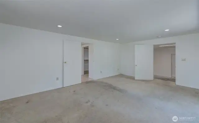 Primary suite has a 5-piece attached bath and oversized walk-in closet.