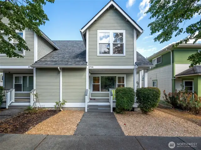 Ideally located to Downtown!