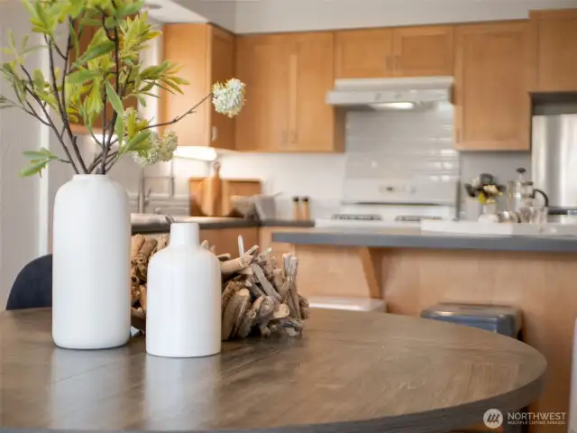 Ideal for Entertaining, Gathering with Friends