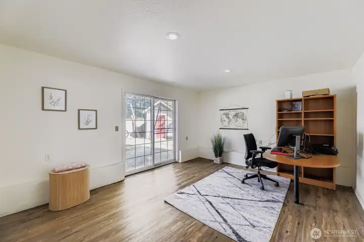 Roomy lower level - great for home office, entertaining or crafts