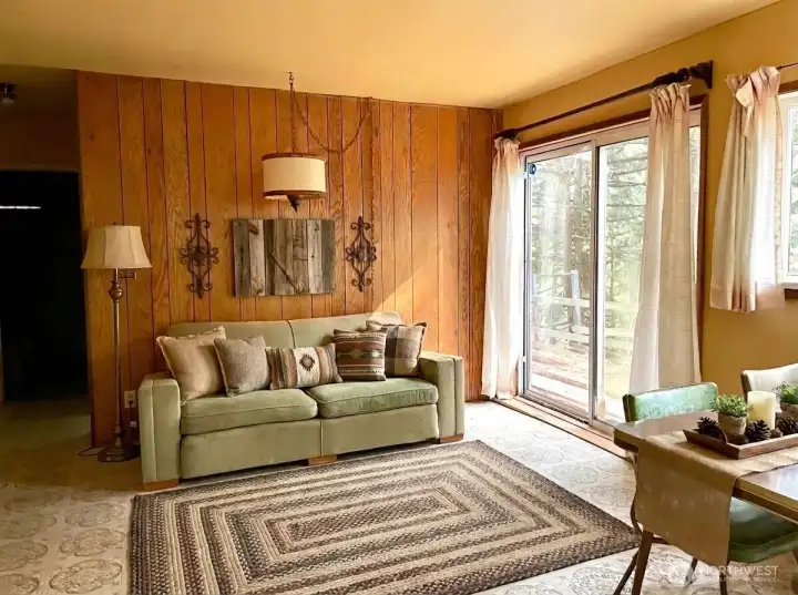 Furnishings will be left with cabin. Includes additional virtual staging.