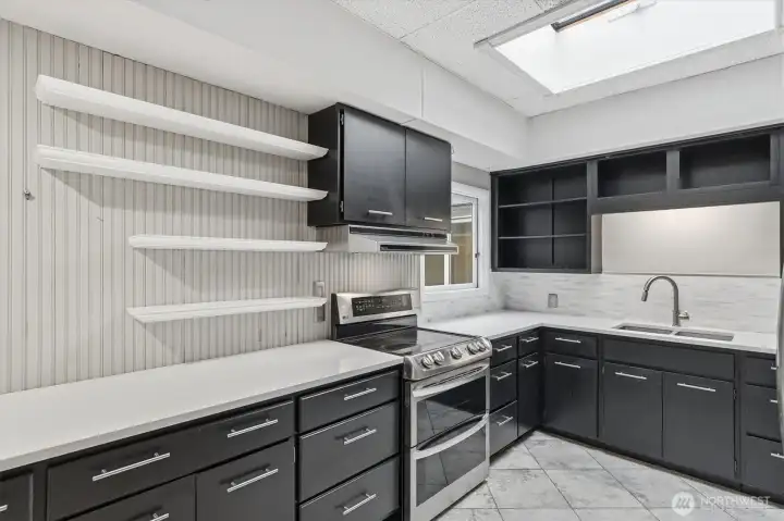 Kitchen Counters, Custom Cabinets, Stainless Steel Appliances