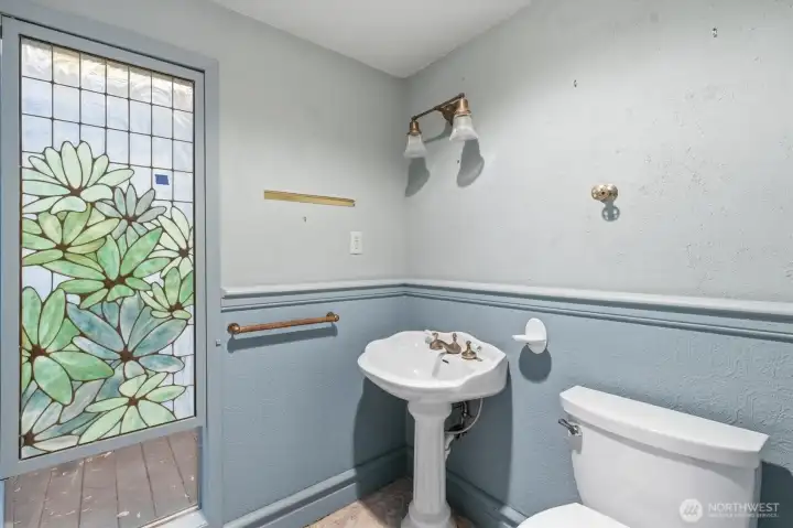 Main Bathroom