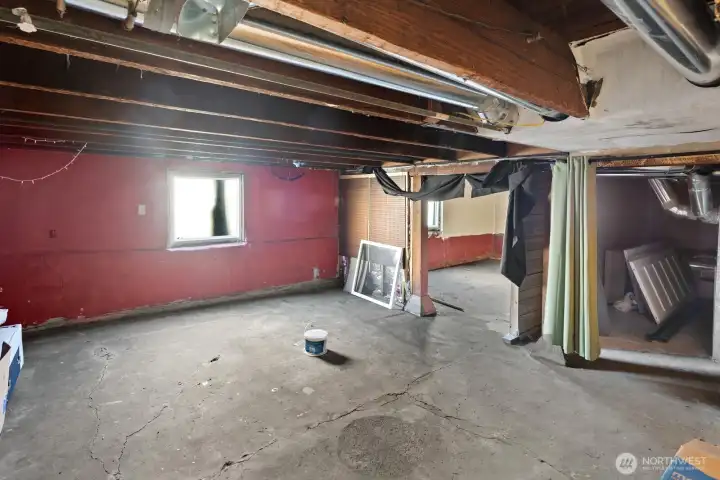 Unit #2015: Both units have a full-size unfinished basement, so you'll always have plenty of storage and extra hobby space.