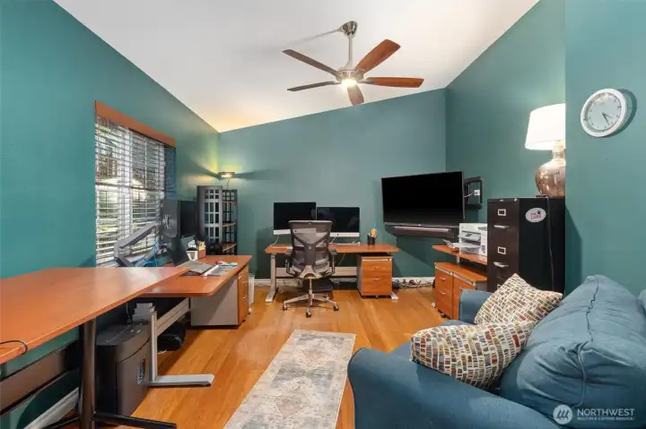 Office/Guest Bedroom.