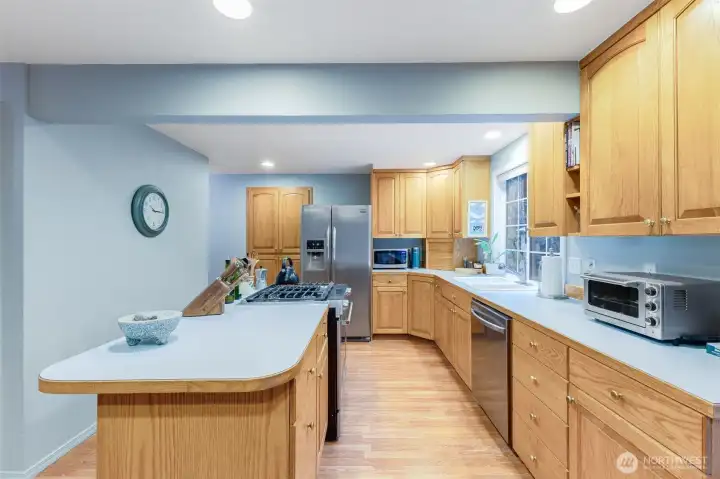 Kitchen with Island gas stove and oven!