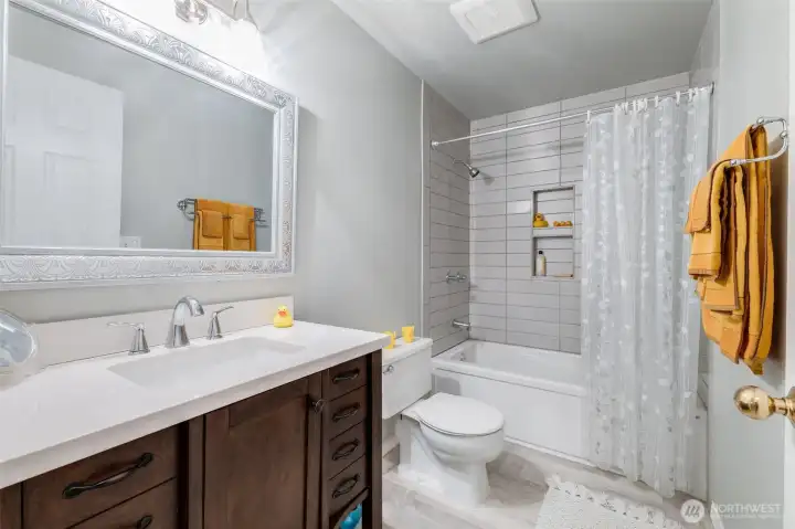 FULL bathroom up left staircase