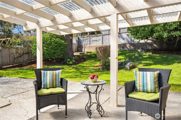 Covered patio to enjoy rainy days.