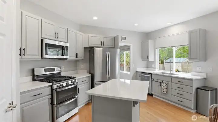 New Quartz Countertops New Quartz Countertops