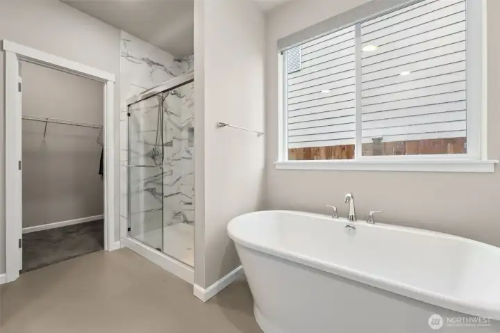 Sunken tub... all ready for you after unpacking all the boxes!