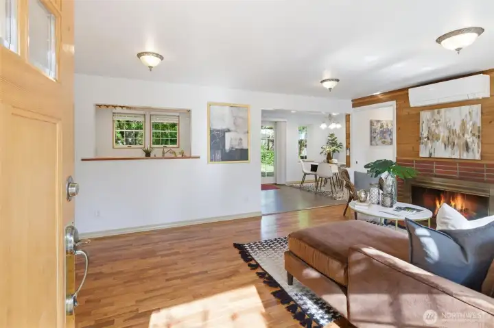 Original hardwoods and engineered flooring create a warm atmosphere. Easy to clean surfaces creates more time for you to enjoy your favorite hobbies, explore new frontiers, or just relax.