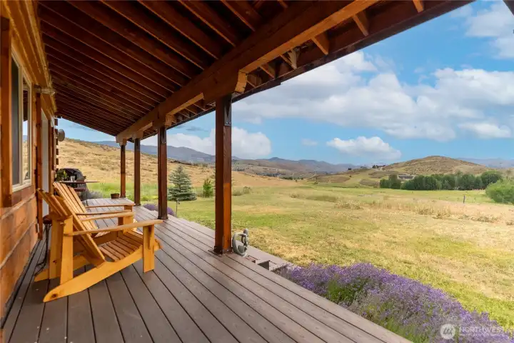 Outdoor living spaces designed to enjoy the Methow Valley year-round.