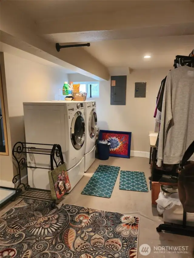 laundry rm