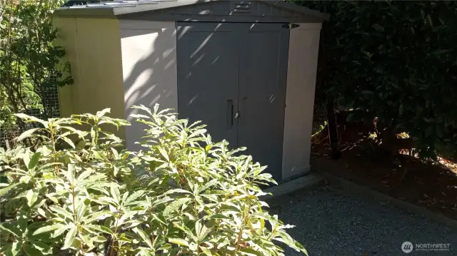 2nd storage shed that stays with the house.