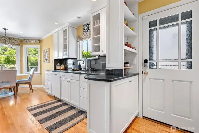 Bright and happy kitchen.