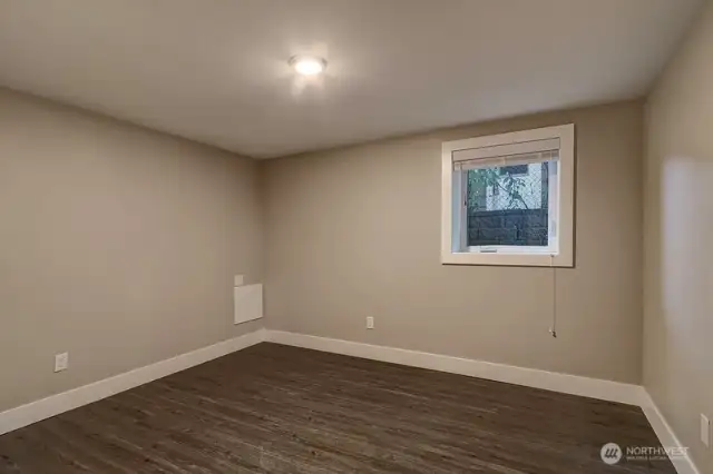 Room 8 s lower.