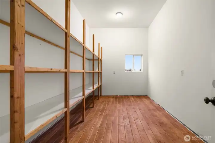 Extra storage (tandem garage space-converted)