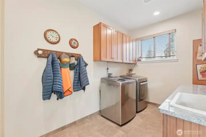 Excellent mudroom, features lots of storage.